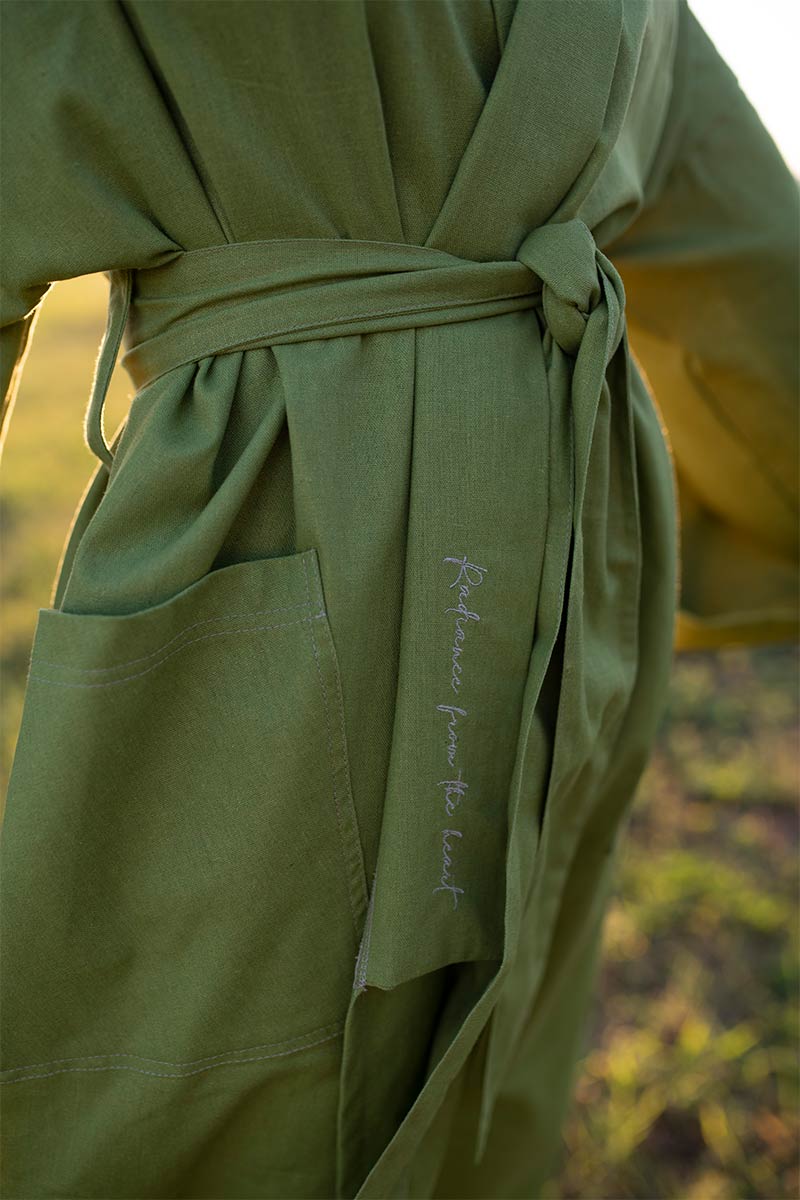 'Radiance from the heart' Green Linen Kimono - Image 6