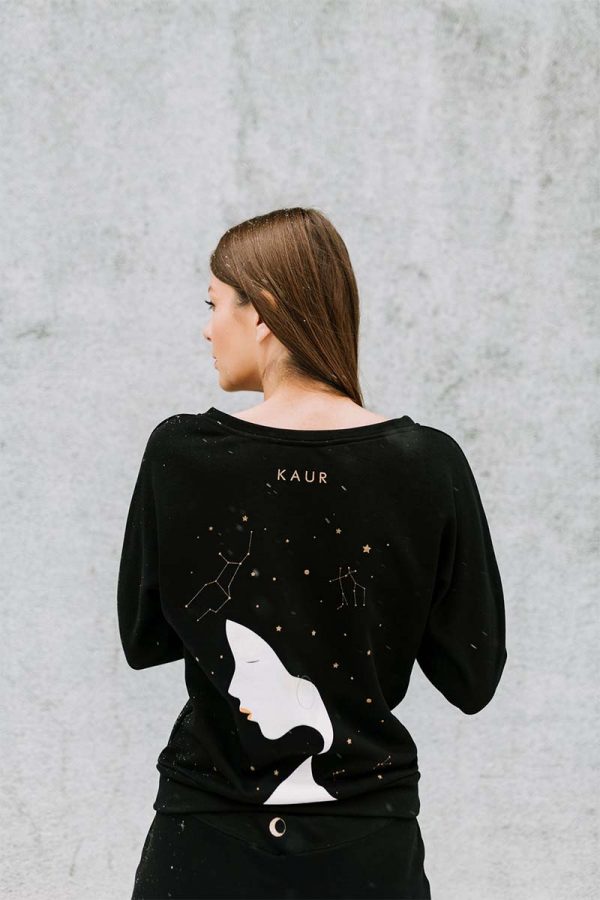 KAUR Vibrate the Cosmos - Sweatshirt and Jogger Set