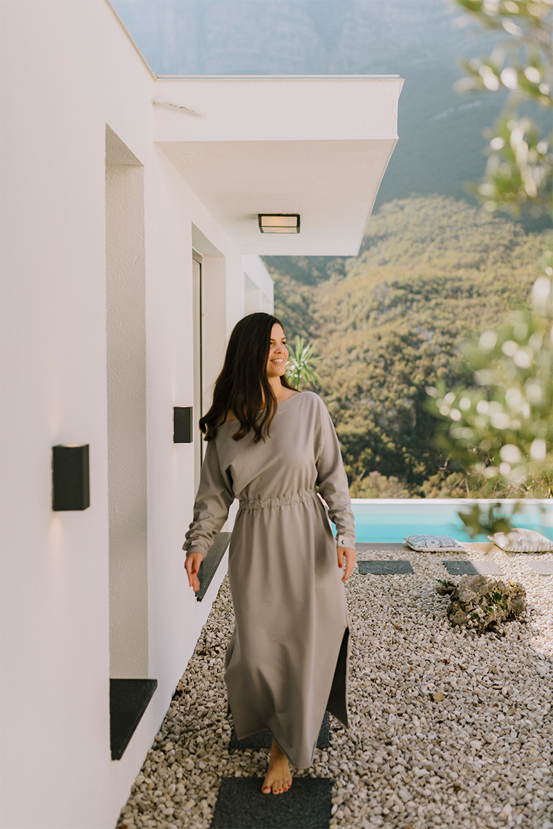 Real is rare - Cotton Slit Dress in Warm Grey - Image 8