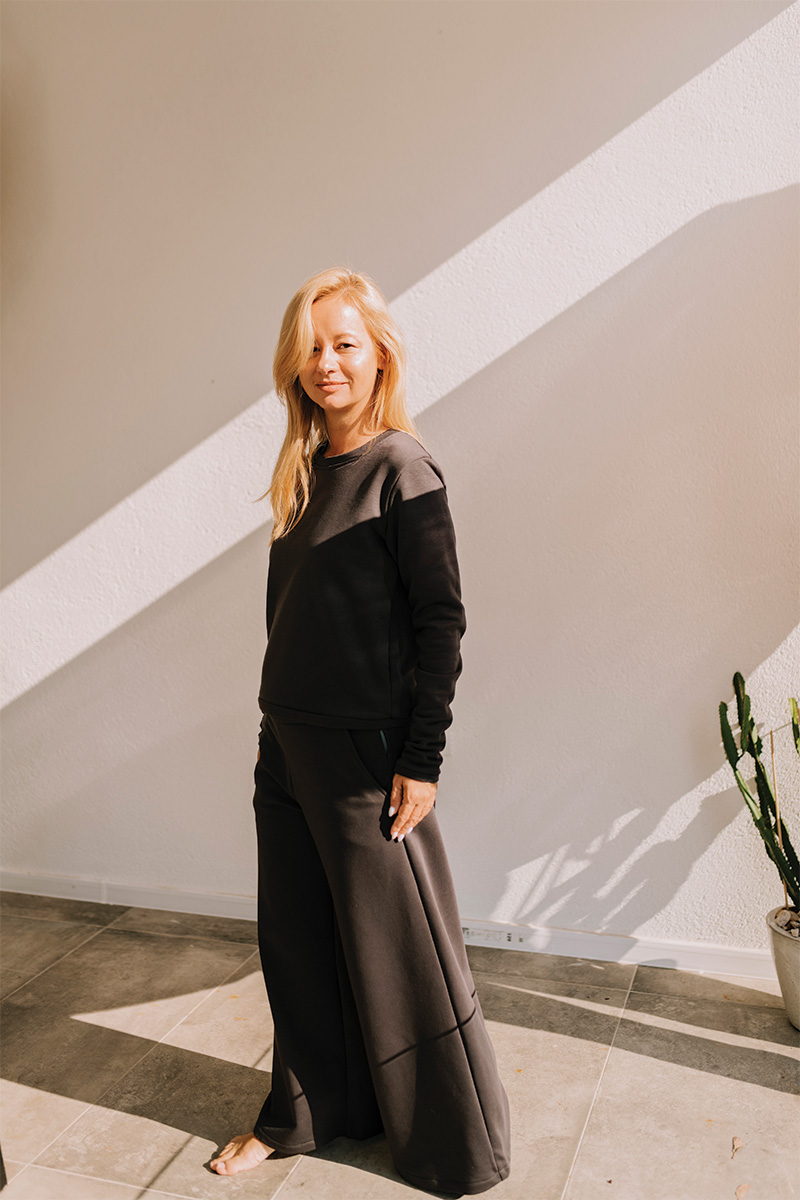 Real is rare - Trousers in Anthracite Gray - Image 4