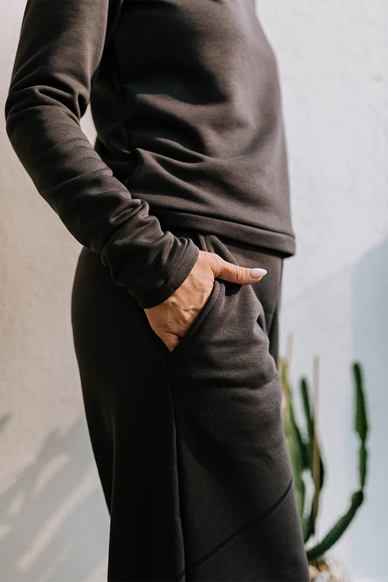 Real is rare - Trousers in Anthracite Gray - Image 2