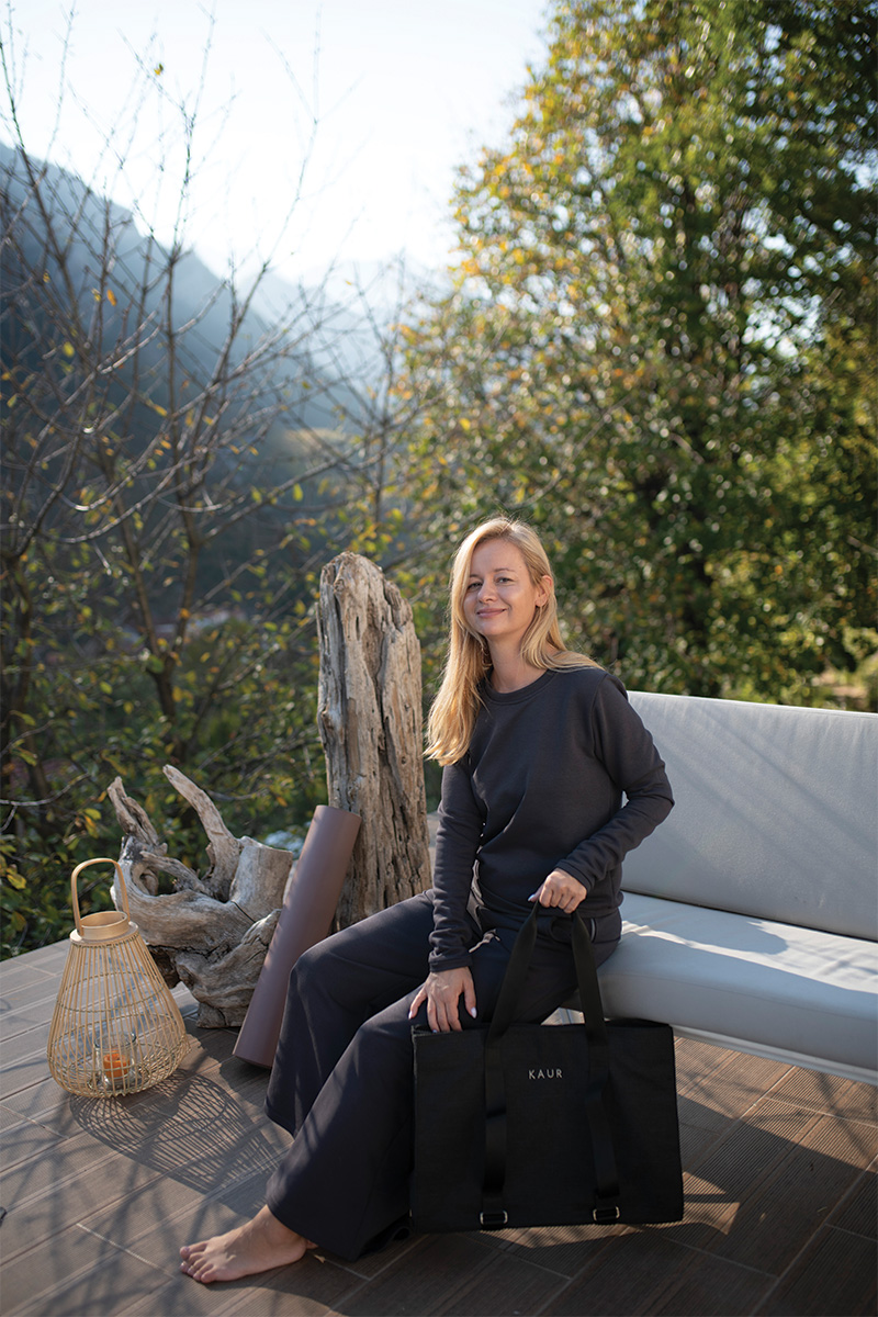 Real is rare - Trousers in Anthracite Gray - Image 5