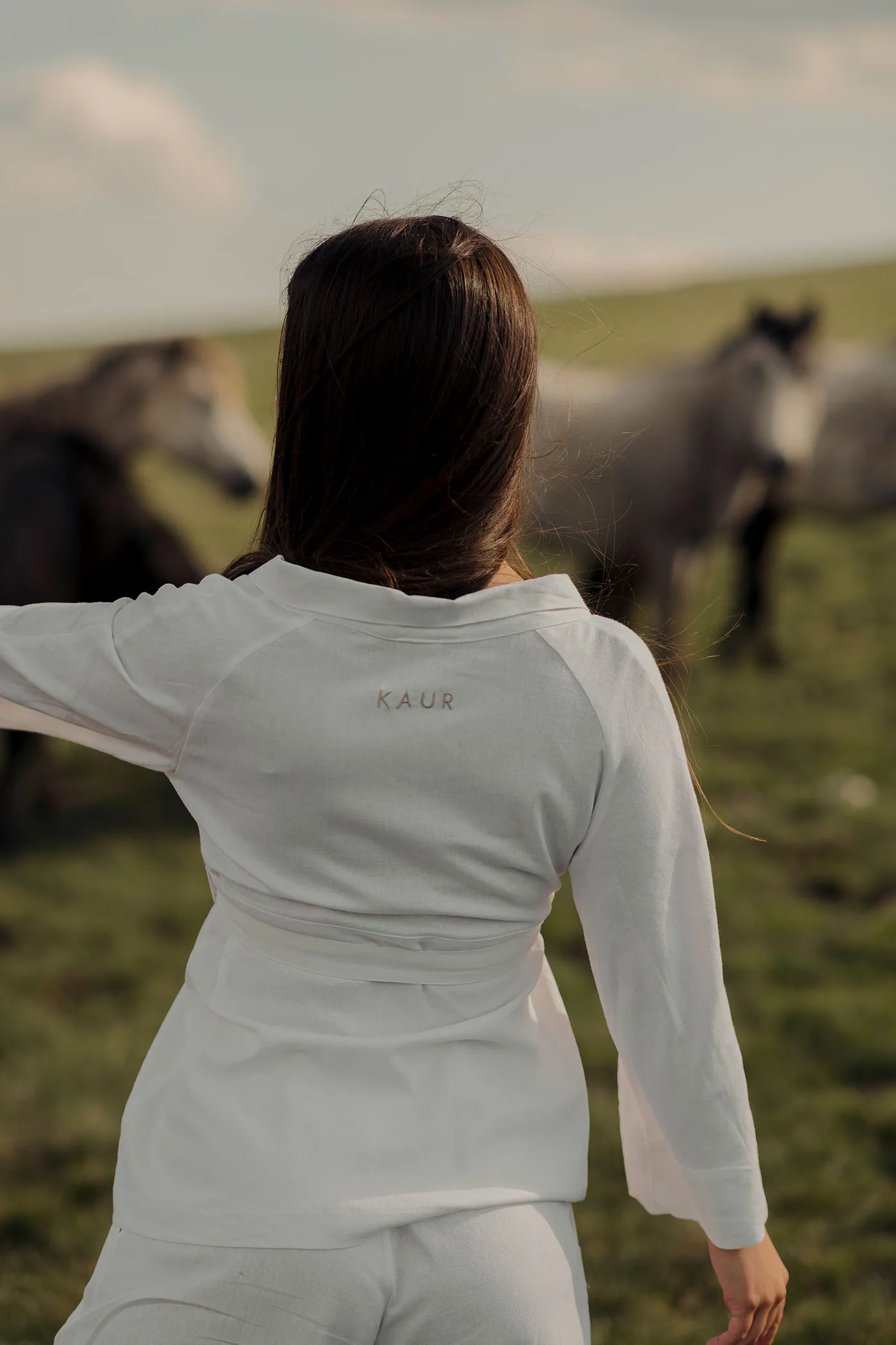 Cherry Blossom Short Linen Kimono - Image 4