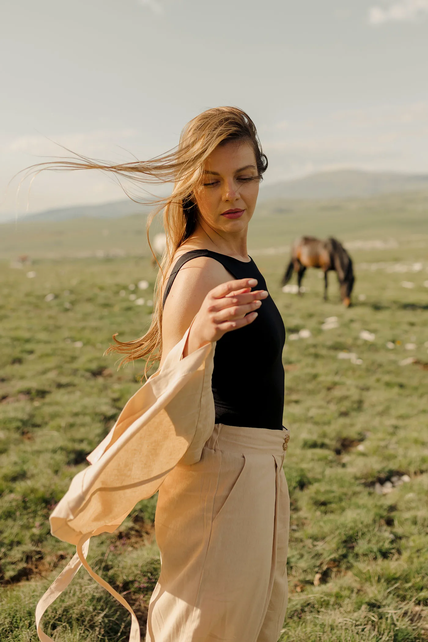 Sahara Sand Linen Trousers - Image 10