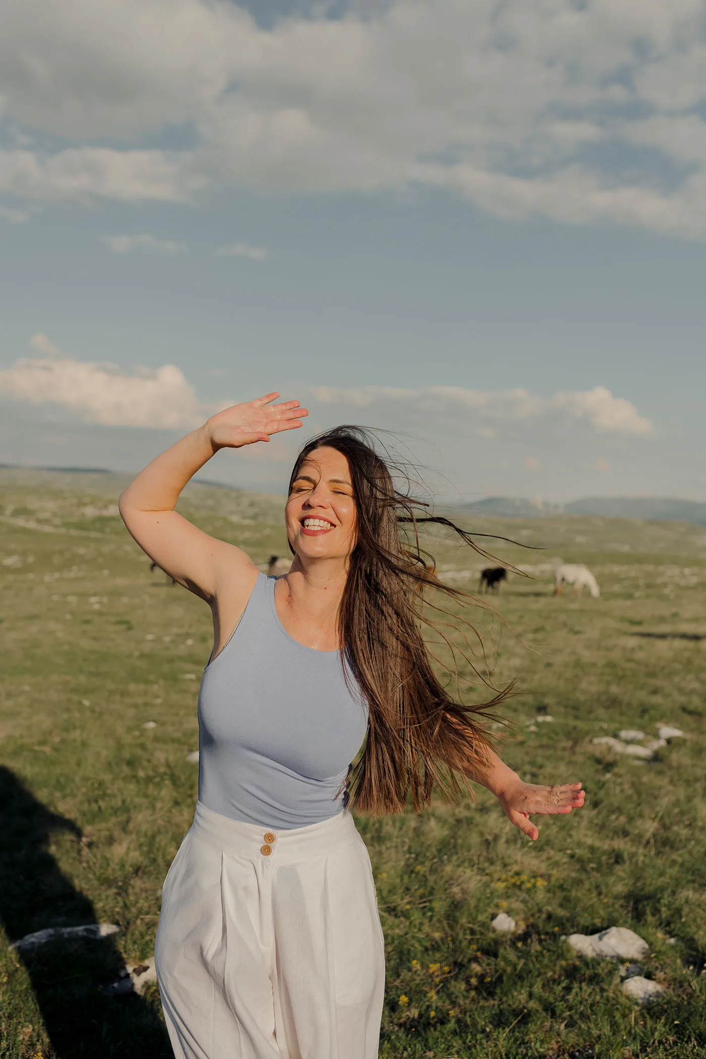 2in1 Sleeveless Top in Sky Blue