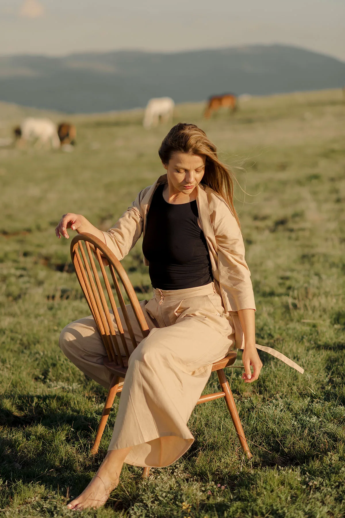 Sahara Sand Linen Trousers - Image 15