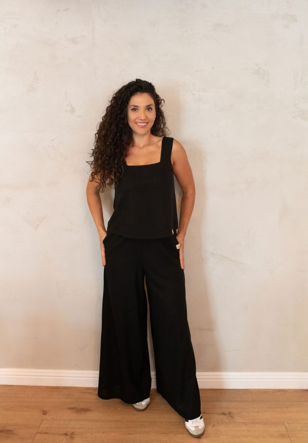 SYL Linen Black Top
